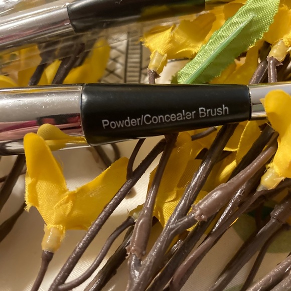 Brushes - Picture 10 of 10